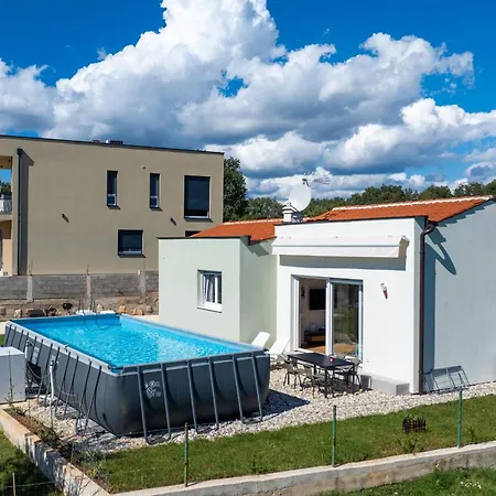 Сasa de vacaciones Pool House Renata Medulin
