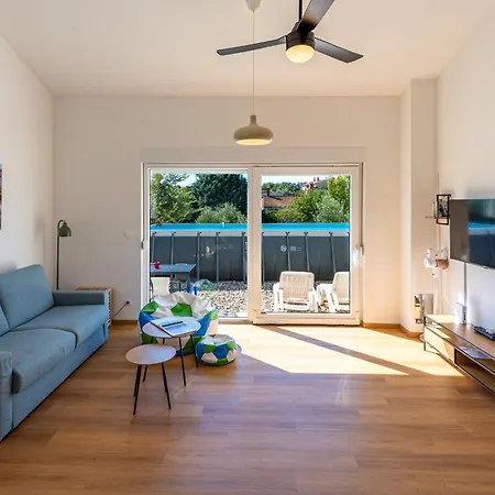 بيت للعطل Pool House Renata *